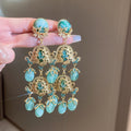 Vintage Court Style Alloy Floral Hollow Resin Clip-on Earrings for Women view 3