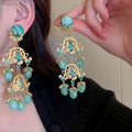 Vintage Court Style Alloy Floral Hollow Resin Clip-on Earrings for Women view 2