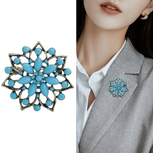 Alloy Vintage Blue Brooch Pin For Classical Apparel Decoration