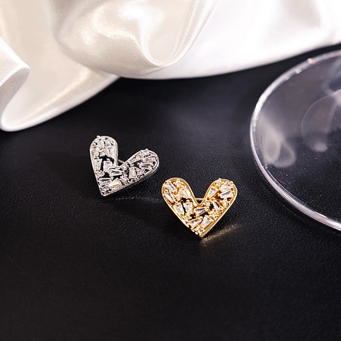New Heart Shaped Anti Exposure Brooch Pin For Women, Simple Clothing Fastener Fashion Accessory