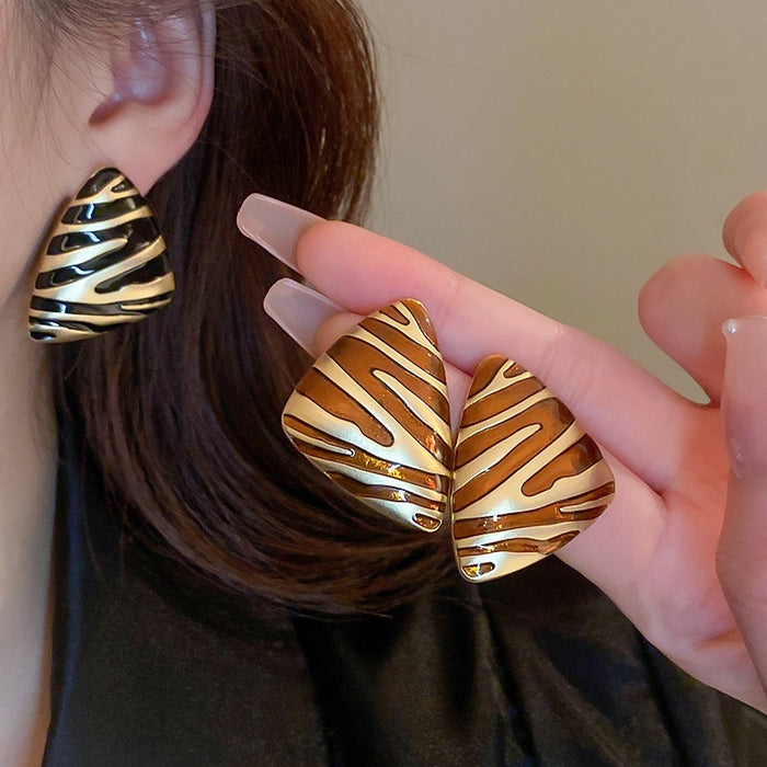 Gold Plated Alloy Geometric Triangle Two Tone Enamel Vintage Metal Stud Earrings For Women
