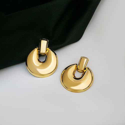 Luxury Gold Tone Alloy Flat Round Hollow Geometric Studs For Women Minimal Commuter Statement Earrings