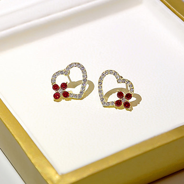 Luxury Full Rhinestone Hollow Heart Studs With Red Zircon Flower Accent Gold Plated Alloy Silver Pin Earrings