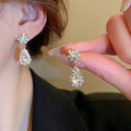 Light Luxury Metal Rhinestone Teardrop V Tassel Necklace With Drop Earrings view 4