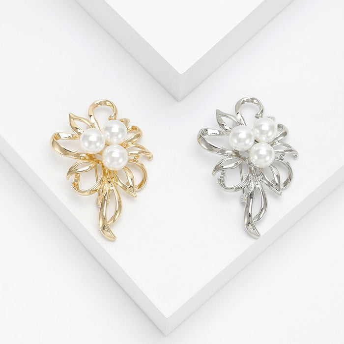 Alloy Pearl Flower Brooch Pin For Dress And Suit Decoration