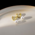 French Vintage U-Shaped Alloy Hoop Pearl Stud Earrings Elegant Geometric Minimalist Fashion Earrings view 4