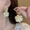 French Vintage Acrylic Flower Stud Earrings With Silver Pins Elegant Lightweight Floral Ear Jewelry view 1