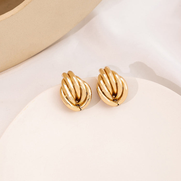 Luxury Gold Alloy Interwoven Geometric Shell Shape Studs For Women Creative Minimalist Statement Earrings