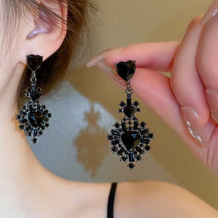 Alloy Black Heart Rhinestone Drop Earrings With Silver Posts Gothic Court Style Jewelry