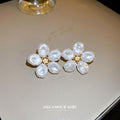 Alloy Flower Baroque Pearl Stud Earrings Fresh Minimalist Commuter Elegant Women's Jewelry view 2