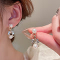 Light Luxury Rhinestone Inlaid Faux Pearl Geometric Line Collarbone Necklace For Women view 3