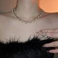 Light Luxury Rhinestone Inlaid Faux Pearl Geometric Line Collarbone Necklace For Women view 2