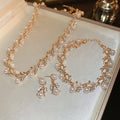 Light Luxury Rhinestone Inlaid Faux Pearl Geometric Line Collarbone Necklace For Women view 1