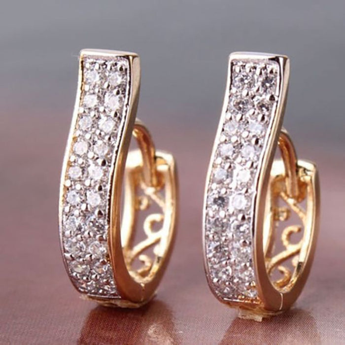 Oversized Hollow Floral Hoop Earrings, European American Light Luxury Round Earrings