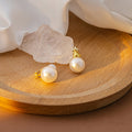 Elegant French Luxury Gold Alloy Double Pearl Clip On Vintage Niche Design Women's Fashion Earrings view 3