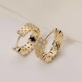 French Vintage Gold Hoop Earrings For Women, Light Luxury European Fashion Ear Jewelry view 2
