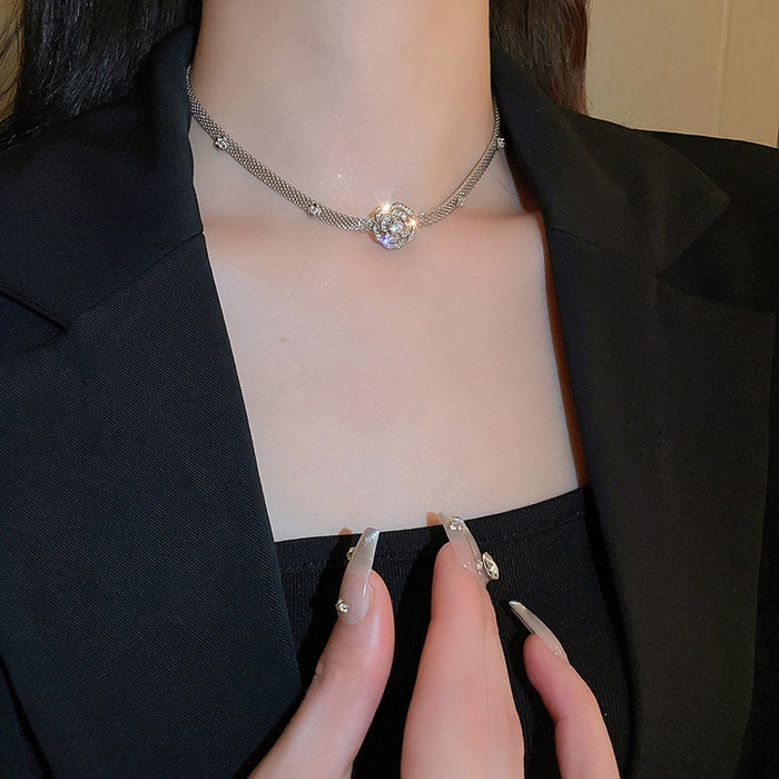 Copper Zircon Flower Snake Chain Necklace Minimalist Luxury Elegant Clavicle Jewelry For Women