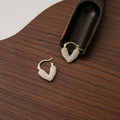 French Vintage Light Luxury Heart Huggie Hoop Pearl Beaded Sweet Elegant Women's Fashion Earrings view 4