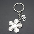 Metal Simple Flower Keychain For Bag Charm Gift view 4