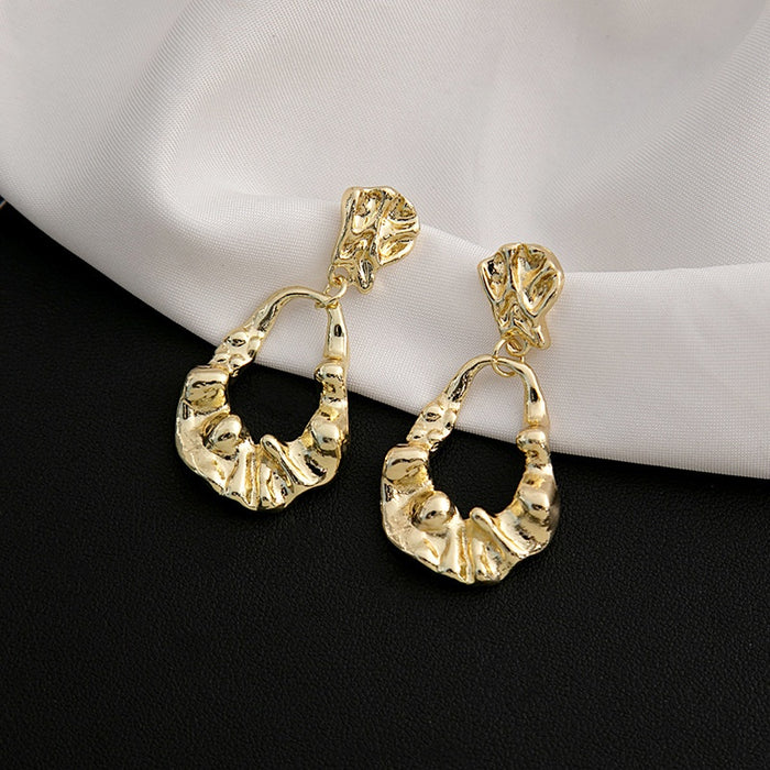 Vintage Luxury Gold Alloy Irregular Wrinkled Teardrop Dangle Stud Earrings for Women Elegant Statement Earrings