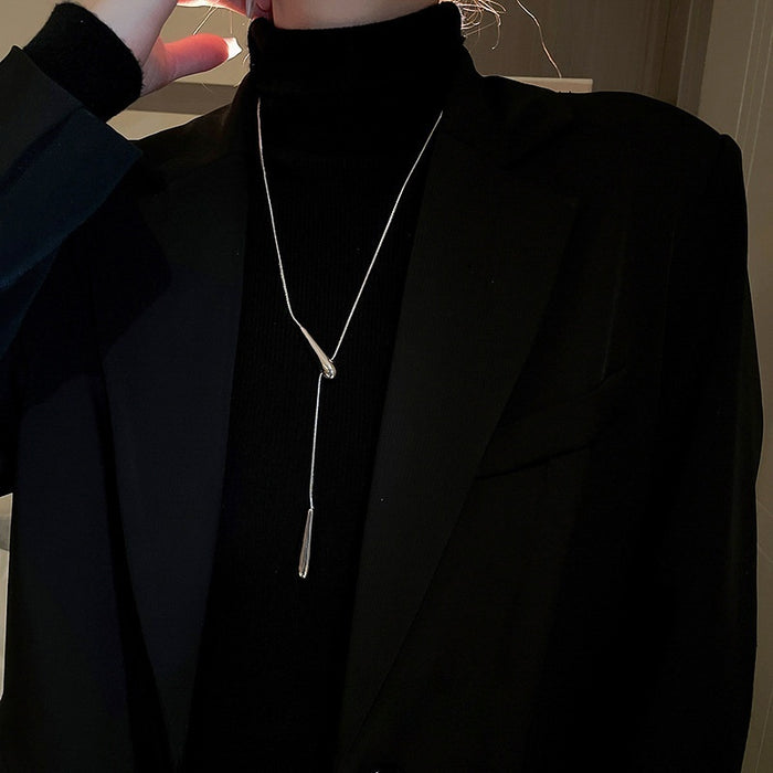 Light Luxury Alloy Geometric Waterdrop Pendant Sweater Necklace for Women
