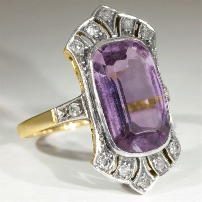 European Vintage Rectangle Jewelry Ring Elegant French Palace Style Fashion Ring For