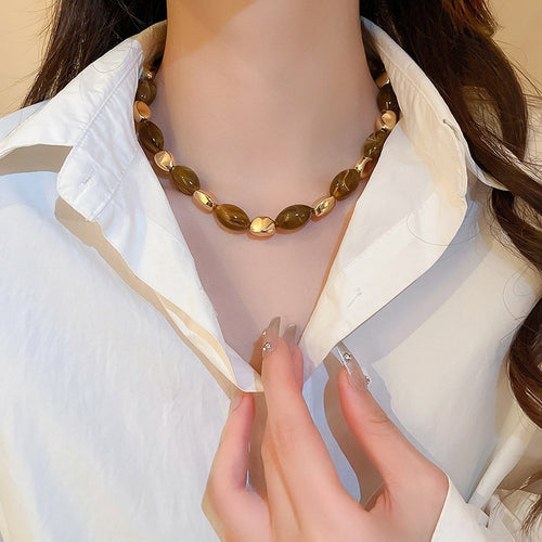 Maillard Style Resin Oval Geometric Sweater Necklace Elegant Versatile Fashion Jewelry For Women