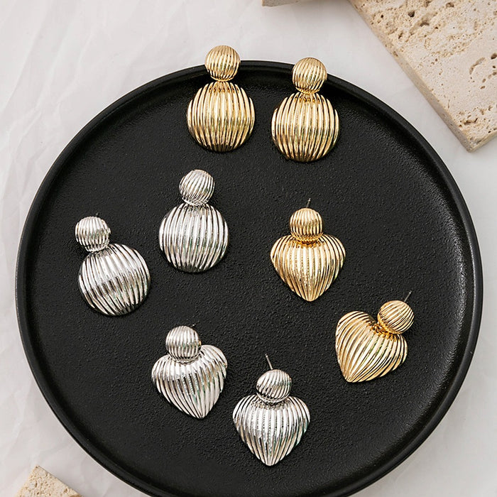 Vintage Luxury Ribbed Metal Alloy Heart Drop Stud Earrings For Women, Geometric Gold Silver Statement Earrings