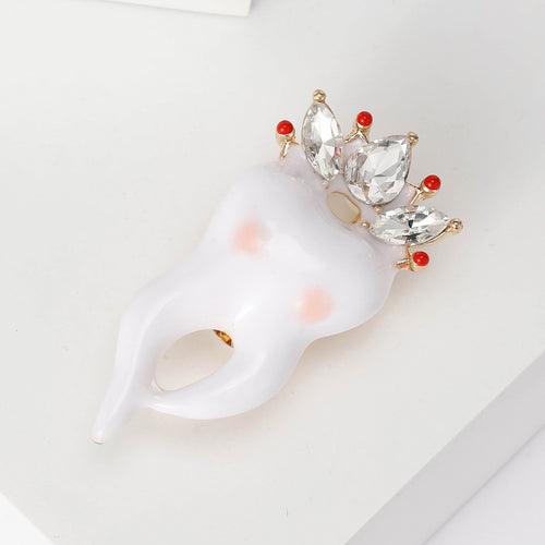 Alloy Rhinestone Tooth Brooch Pin For Creative Clothing Decoration