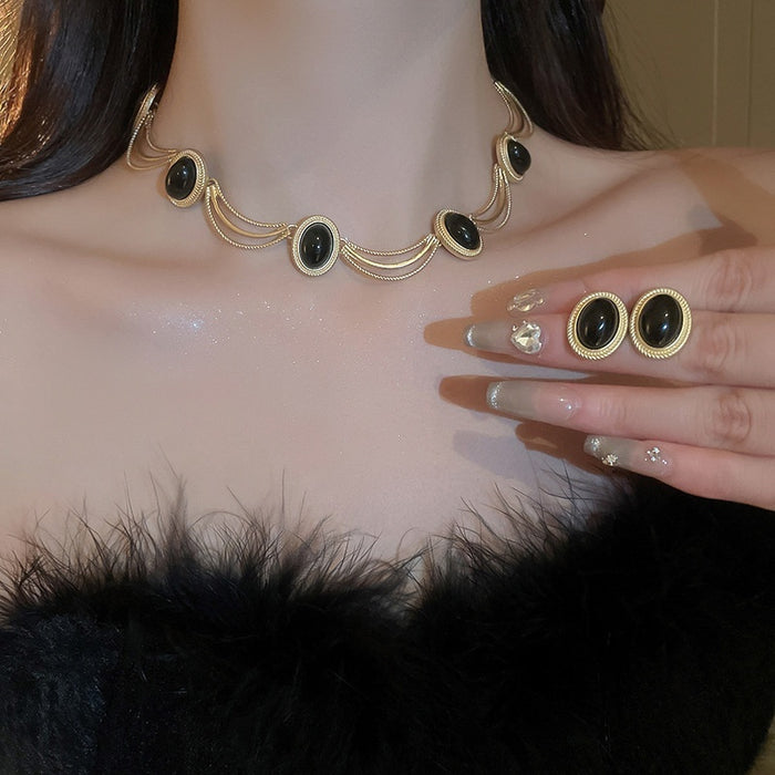 French Vintage Oval Geometric Acrylic Earrings And Necklace Jewelry Set With Palace Style Studs