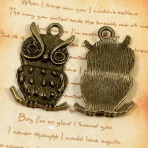 36x19mm Vintage Alloy Owl Charm Pendant