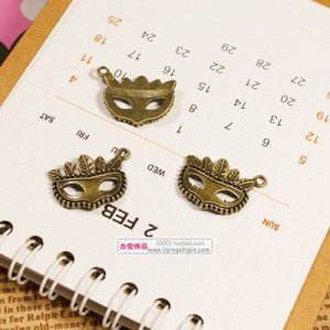 21x15mm Alloy Mask Charm Pendant