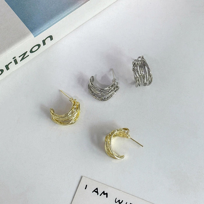 Elegant Irregular Woven Metal C Shape Stud Hoop Earrings For Women, Geometric Alloy Earrings