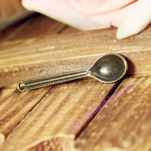 49mm Vintage Spoon Alloy Charm Pendant