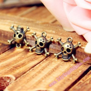 Skull Alloy Charm Pendant Jewelry Finding 16x15mm
