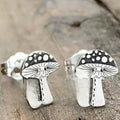 Minimalist Light Luxury Mushroom Stud Earrings, Cute Pastoral Style Artistic Simulation Ear Jewelry view 4