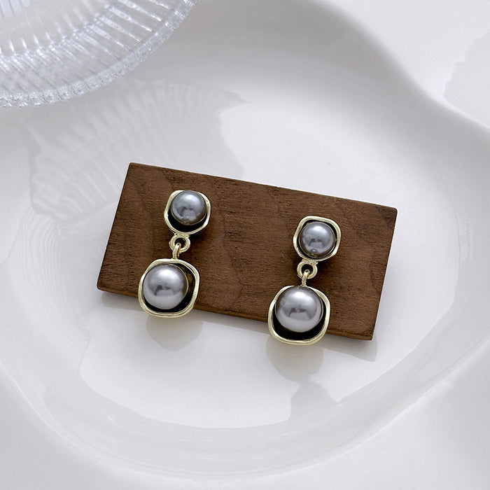 Elegant French Vintage Irregular Gray Pearl Drop Earrings With 925 Silver Needle And Alloy Frame Earrings