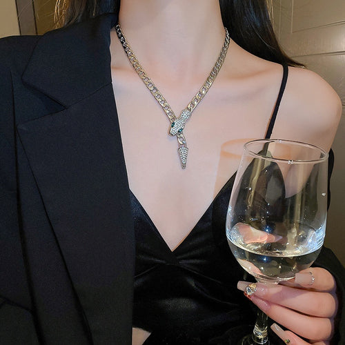 European Style Alloy Rhinestone Snake Sweater Necklace Statement Animal Collarbone Chain