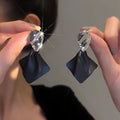 Alloy Silver Needle Black Glass Bead Irregular Pleated Geometric Chic Stud Earrings view 4