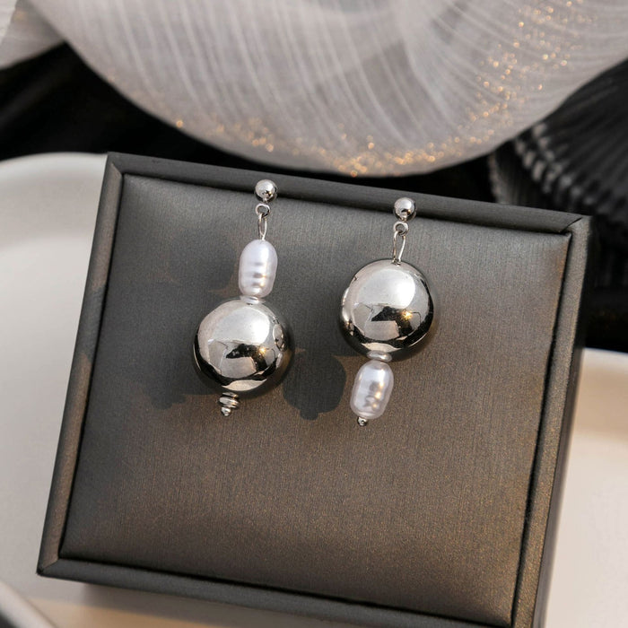 Elegant Silver Alloy Irregular Geometric Round Ball And Baroque Pearl Asymmetric Drop Stud Earrings