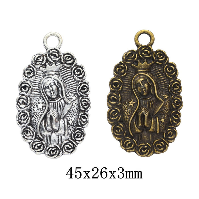 Zinc Alloy Queen Charm Pendant for DIY Necklace Bracelet Jewelry Making