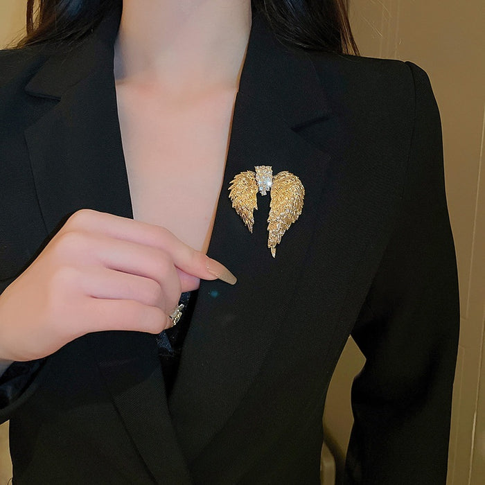 Rhinestone Angel Wing Alloy Brooch, Light Luxury Fashion Pin For Blazers And Coats