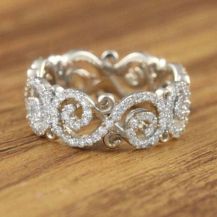 Bold Hollow Flower Ring For Women, European American Celebrity Style Sparkling Fashion Jewelry