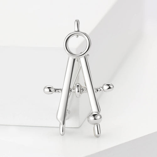 Alloy Compass Brooch Pin For Creative Casual Clothing Accessories