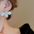 Elegant Faux Pearl Mother Of Pearl Flower Stud Earrings For Women Minimalist Office Jewelry view 3