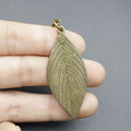 Metal Simple Leaf Keychain Nature Bag Charm Gift view 4