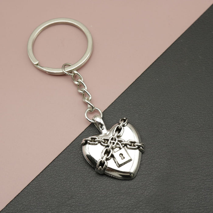 Metal Gothic Chain Heart Lock Keychain Gift