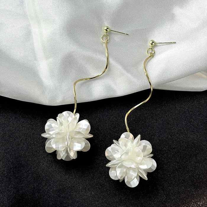 Elegant Fairy Forest White Shell Flower Resin Long Wavy Line Alloy Drop Dangle Statement Earrings