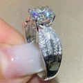 European American Luxury Round Ring For Women Oversized Starry Swing Arm Index Finger Jewelry view 3