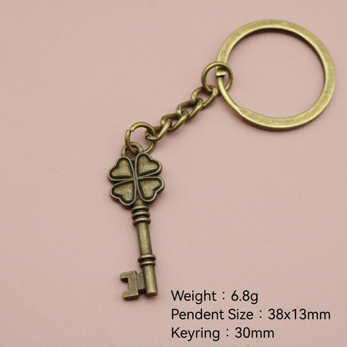 Metal Four Leaf Clover Heart Keychain Gift